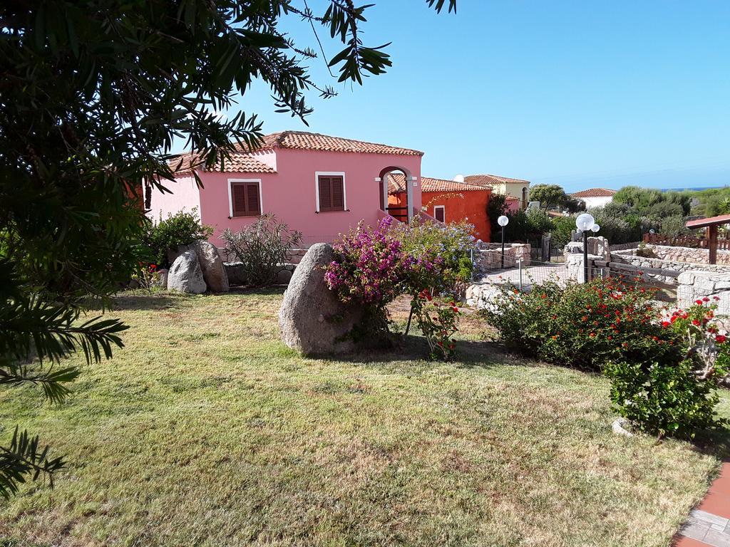 Sardinia Beach Apartments Aglientu Exterior photo